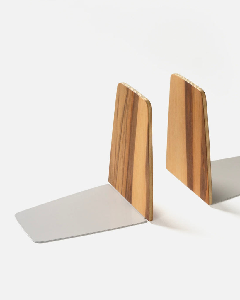 The Duo Bookend: Eastern Gum